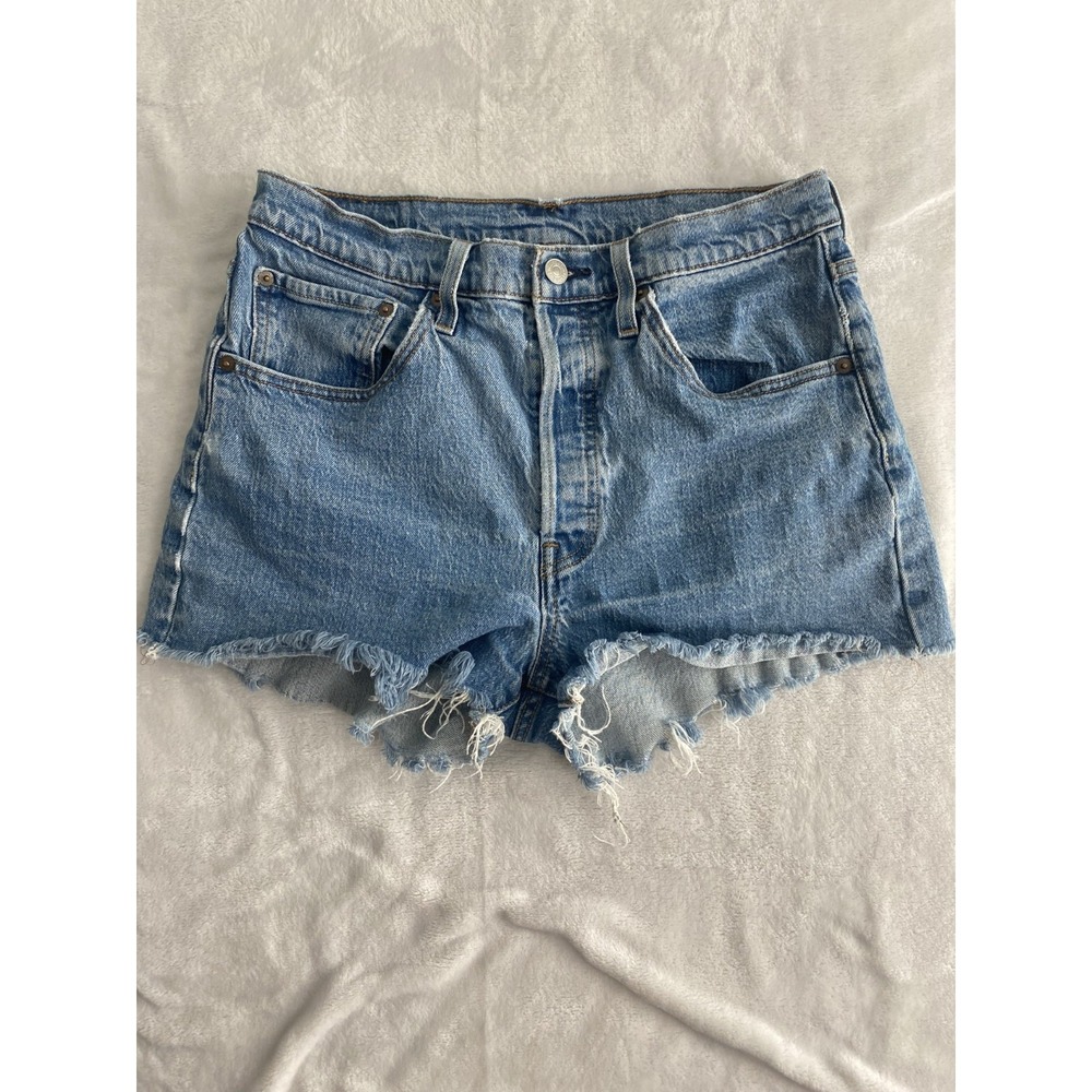 Levi's Denim Shorts Women Sz 30 Medium Wash Raw Hem 99% Cotton